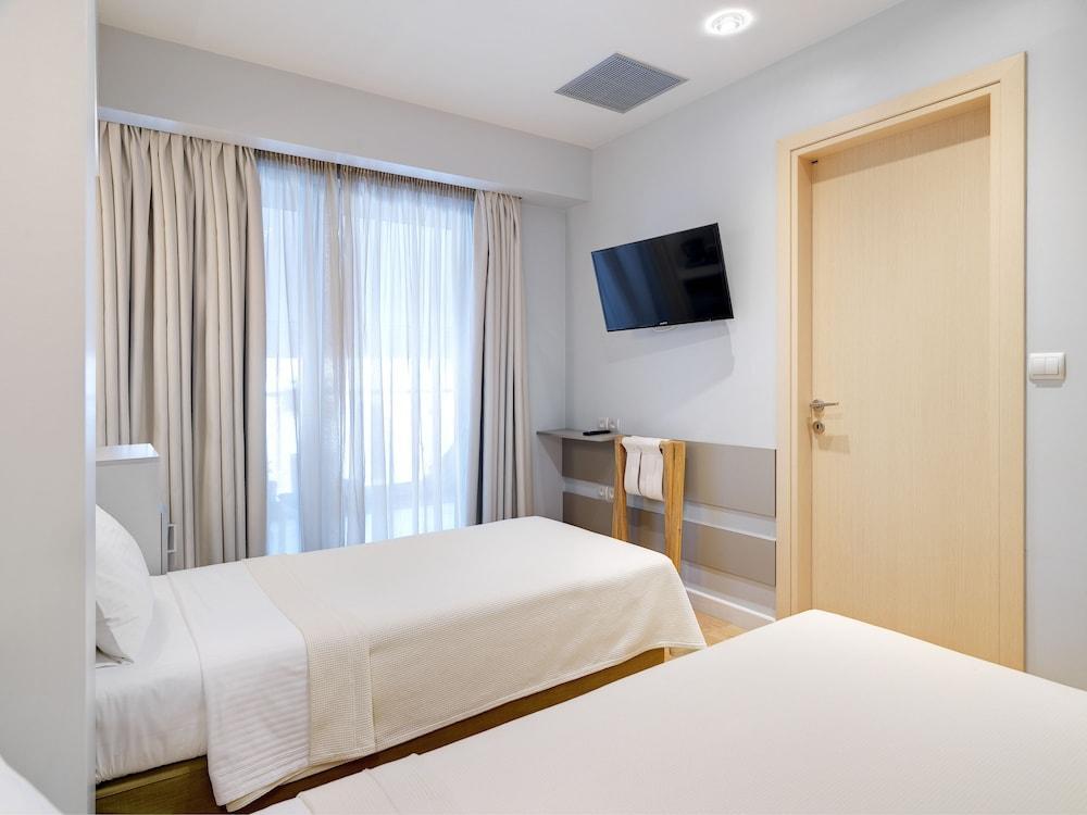 Phidias Piraeus Hotel Exterior foto